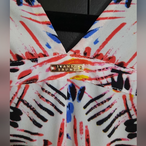 Ivanka Trump Print Blouse - Picture 4 of 7